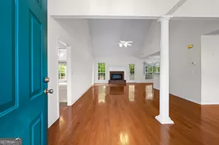 305 Surrey Park Dr, Fayetteville, GA 30215 - Photo 9