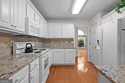 305 Surrey Park Drive, Fayetteville, GA 30215 - Photo 17