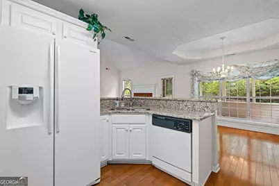 305 Surrey Park Drive, Fayetteville, GA 30215 - Photo 19