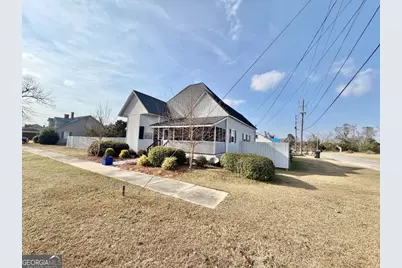 49 N Gill Street, Hazlehurst, GA 31539 - Photo 3