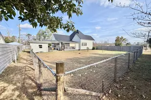 49 N Gill St, Hazlehurst, GA 31539 - Photo 21