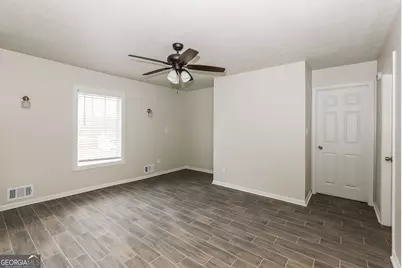 2845 Woodhollow Lane, Jonesboro, GA 30236 - Photo 13