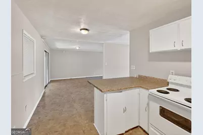 10223 Foxfire Terrace, Jonesboro, GA 30238 - Photo 17