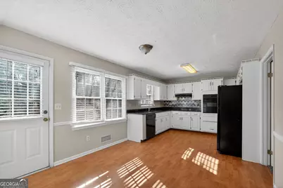 1581 Marshall Lane SE, Conyers, GA 30094 - Photo 11