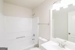 10381 Commons Crossing, Jonesboro, GA 30238 - Photo 13