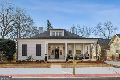 366 East Dixie Avenue SE, Marietta, GA 30060 - Photo 1