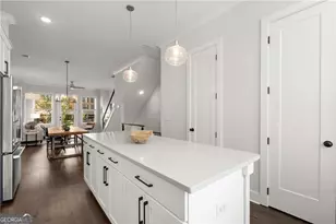 1712 Edgehill Manor St NE, Atlanta, GA 30317 - Photo 9