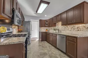 340 Spring Forest Way, Sharpsburg, GA 30277 - Photo 13