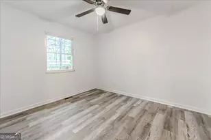 111 Collins St, Byron, GA 31008 - Photo 9