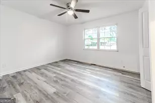 111 Collins St, Byron, GA 31008 - Photo 11