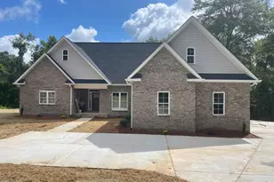 180 Ridge Cir, Macon, GA 31216 - Photo 1