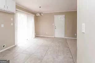 892 Oak Dr, Riverdale, GA 30274 - Photo 9