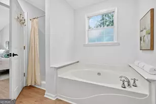 8635 Sapphire Ln, Gainesville, GA 30506 - Photo 17