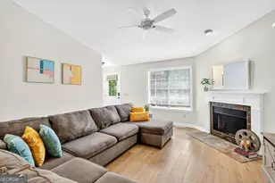 8635 Sapphire Ln, Gainesville, GA 30506 - Photo 11