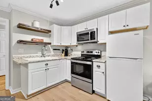 8635 Sapphire Ln, Gainesville, GA 30506 - Photo 29