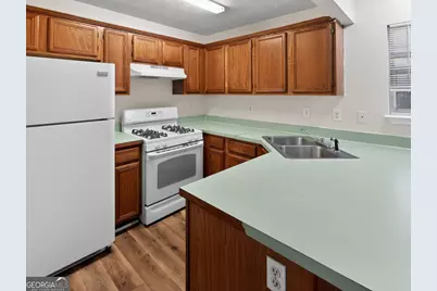 7085 E Village Court, Riverdale, GA 30296 - Photo 9