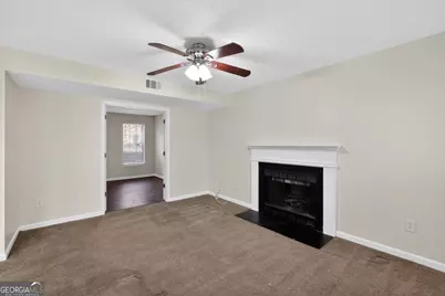 5635 Hunters Crossing Court, Lithonia, GA 30038 - Photo 7
