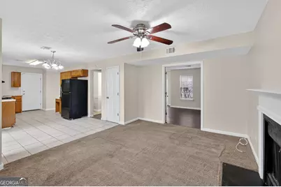 5635 Hunters Crossing Court, Lithonia, GA 30038 - Photo 5