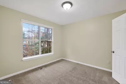 5635 Hunters Crossing Court, Lithonia, GA 30038 - Photo 9