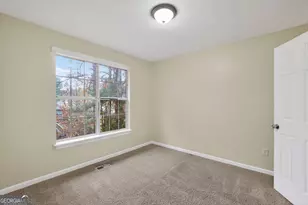 5635 Hunters Crossing Ct, Lithonia, GA 30038 - Photo 9