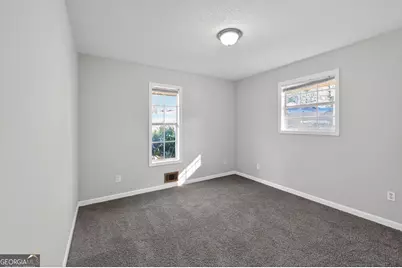 4844 Zinzendorf Drive, Lithonia, GA 30038 - Photo 9