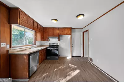 4844 Zinzendorf Drive, Lithonia, GA 30038 - Photo 7