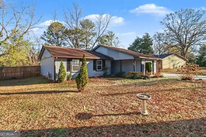 2057 Bixler Circle, Decatur, GA 30032 - Photo 29