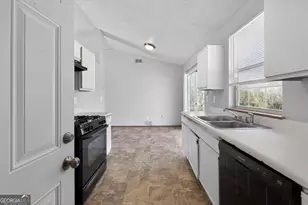 10248 Briarbay Loop, Jonesboro, GA 30238 - Photo 17