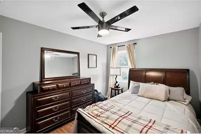 624 Village Lane Drive SW, Marietta, GA 30060 - Photo 9