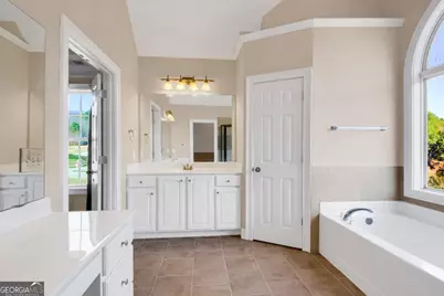 3932 Misty Lake, Ellenwood, GA 30294 - Photo 17