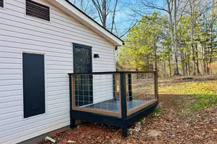 942 Paradise Valley, Cornelia, GA 30531 - Photo 5