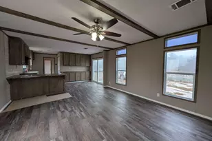 393 Crossing Dr, Nahunta, GA 31553 - Photo 7