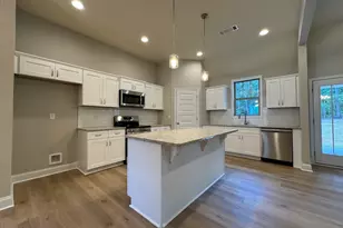 157 Country World Dr, Macon, GA 31211 - Photo 3