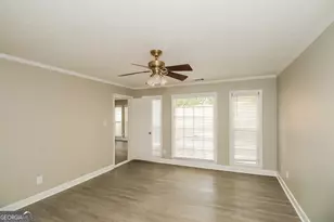 1393 Crooked Tree Cir, Stone Mountain, GA 30088 - Photo 5