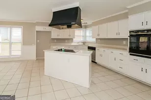 1393 Crooked Tree Cir, Stone Mountain, GA 30088 - Photo 7