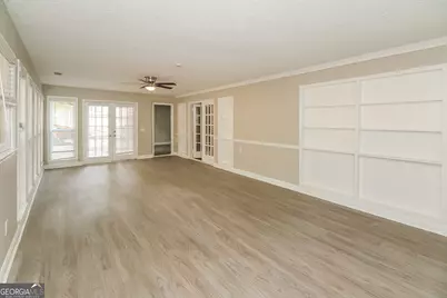 1393 Crooked Tree Circle, Stone Mountain, GA 30088 - Photo 9