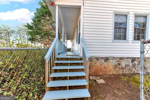 303 Jennys Cove Rd, Cleveland, GA 30528 - Photo 5