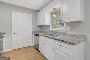 125 Belle Dr, Fayetteville, GA 30214 - Photo 11
