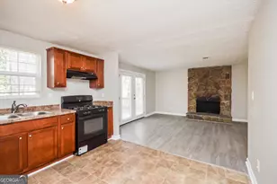 5176 Martins Crossing Rd, Stone Mountain, GA 30088 - Photo 7