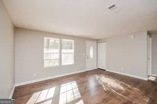 5176 Martins Crossing Rd, Stone Mountain, GA 30088 - Photo 3