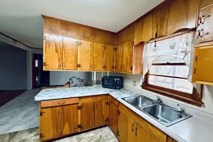 43 Sycamore Dr, Toccoa, GA 30577 - Photo 3