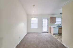 2276 Ramblewood Cir, Decatur, GA 30035 - Photo 11