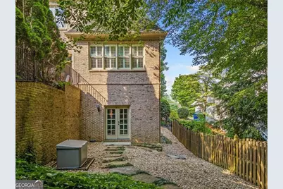 4304 Berkford Circle NE, Atlanta, GA 30319 - Photo 7