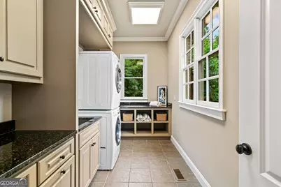 4304 Berkford Circle NE, Atlanta, GA 30319 - Photo 35