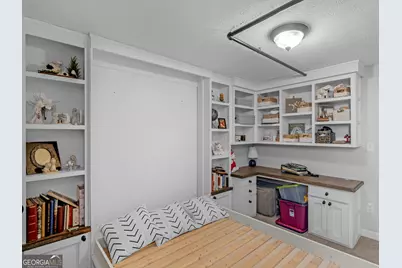 102 N Hill Street #302, Griffin, GA 30223 - Photo 17