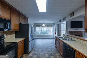 123 Rabbit Run Rd, Meansville, GA 30256 - Photo 11