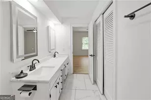 3649 Peachtree Rd NE, Atlanta, GA 30319 - Photo 19