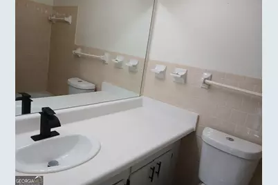 2805 Northeast Expressway NE #B18, Atlanta, GA 30345 - Photo 11