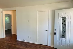 1076 Center St SW, Mableton, GA 30126 - Photo 5