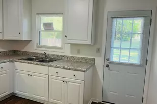 1076 Center St SW, Mableton, GA 30126 - Photo 9